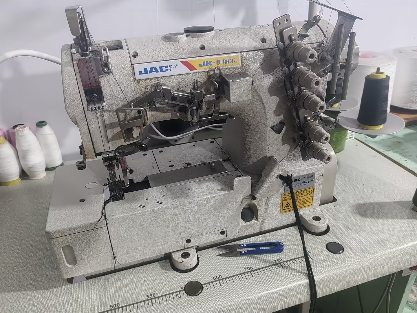 裁衣/缝衣/补衣/制衣，改衣服钉扣子缝补服务预约