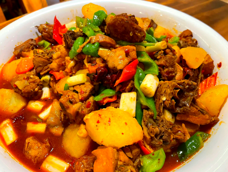 大盘辣子鸡小盘52元/大盘72元/